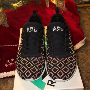 APL Techloom Phantom Women’s size 10